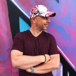 Dan - Grafittit.JPG