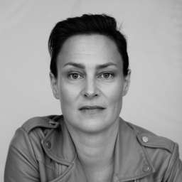 Lotta Lehtikari.jpg