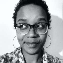 NdelaFaye_BWprofile_1000x1000.jpeg